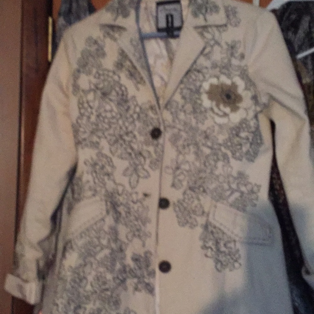 Carmen coat